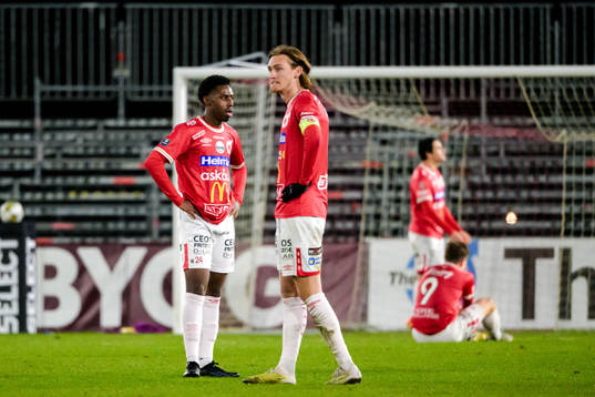 Degerfors De Pievre Ilunga och Gustav Granath deppar