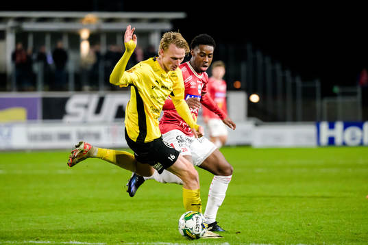 Mjällbys Alexander Johansson och Degerfors De Pievre Ilunga