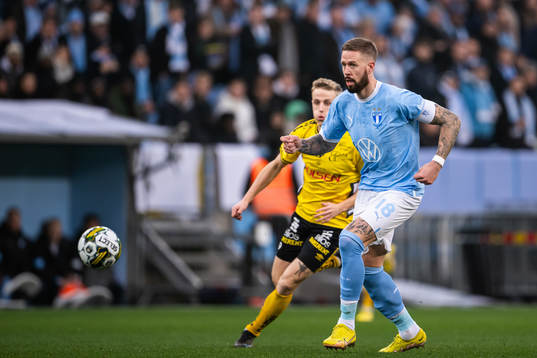 Malmö FFs Pontus Jansson och Elfsborgs Jeppe Møldrup