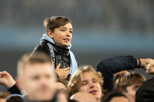 Jublande Malmö FF supportrar