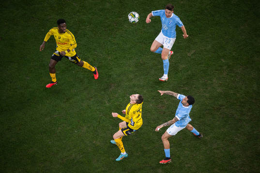 Elfsborgs Michael Baidoo och Jens Jakob Dyhr Thomasen mot