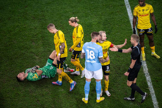 Elfsborgs målvakt Hakon Valdimarsson har ont
