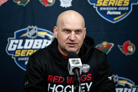 Head coach Derek Lalonde of Detroit Red Wings