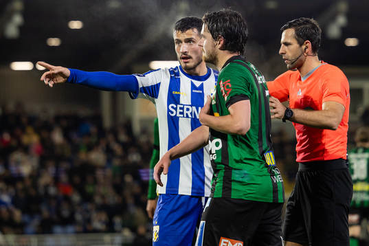 IFK Göteborgs Astrit Selmani, Varbergs Robin Tranberg och