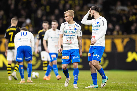Värnamos Viktor Bergh och Emin Grozdanic deppar