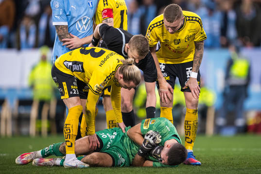 Elfsborgs målvakt Hakon Valdimarsson har ont
