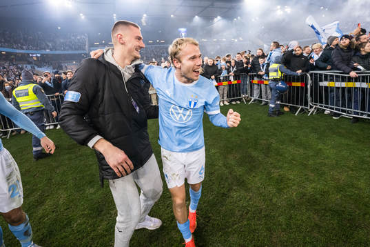Malmö FFs Oscar Lewicki jublar