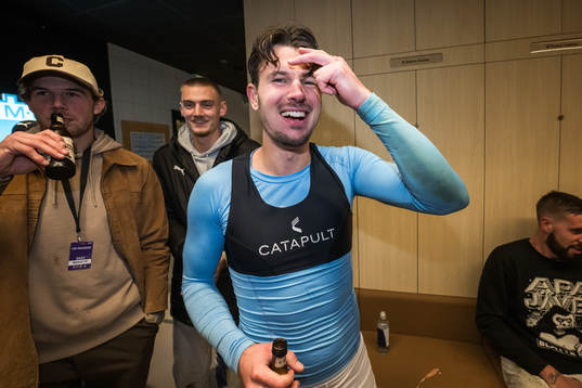 Malmö FFs Stefano Vecchia  jublar i omklädningsrummet