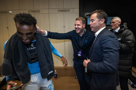 Malmö FFs Taha Ali och assisterande tränare Ola Toivonen
