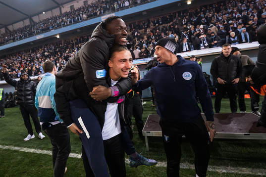 Malmö FFs målvakt Ismael Diawara jublar