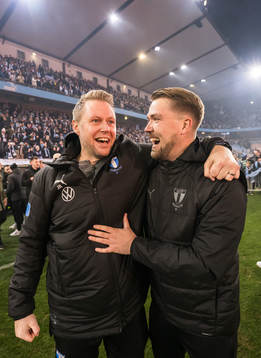 Malmö FFs sjukgymnast Jesper Robertsson och assisterande