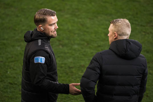 Malmö FFs assisterande tränare Theodor Olsson reagerar