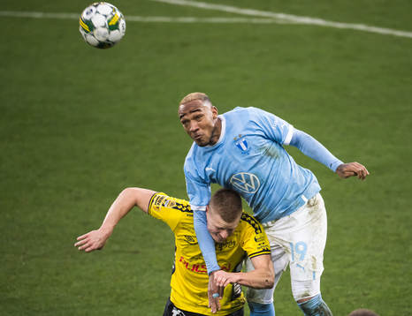 Elfsborgs Per Frick och Malmö FFs Derek Cornelius