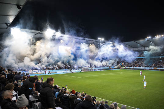 Malmö FFs supportrar med tifo