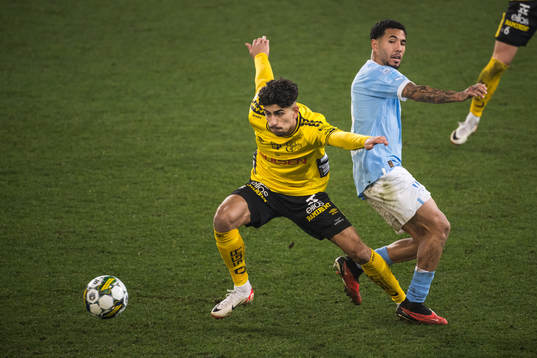 Elfsborgs Ahmed Qasem och Malmö FFs Sergio Pena
