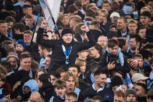 Malmö FFs supportrar jublar