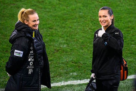 Elfsborgs läkare Matilda Lundblad och Malmö FFs  läkare
