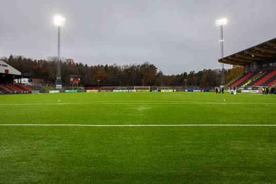 Generell vy på Grimsta IP innan fotbollsmatchen i