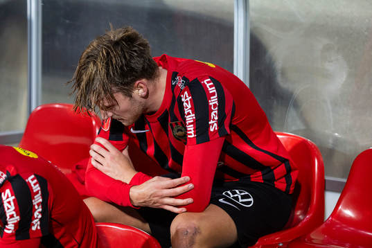 Brommapojkarnas Alexander Abrahamsson deppar
