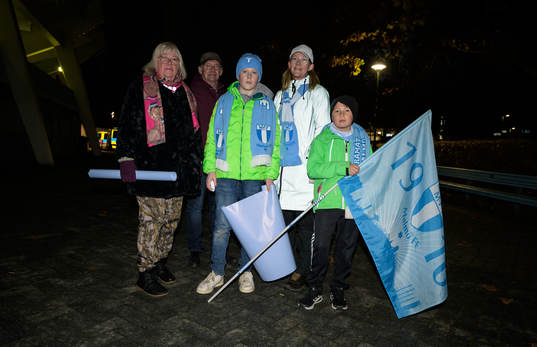 Malmö FF supportrar följer fotbollsmatchen i Allsvenskan
