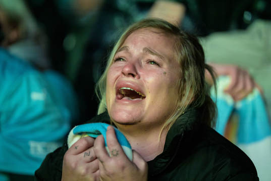 Malmö FF supportrar följer fotbollsmatchen i Allsvenskan