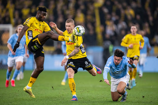 Elfsborgs Ibrahim Buhari och Sebastian Holmen mot Malmö