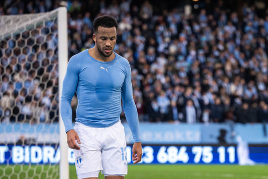 Malmö FFs Martin Olsson går av plan