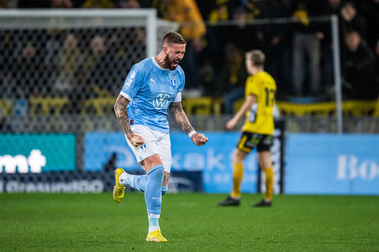 Malmö FFs Pontus Jansson jublar