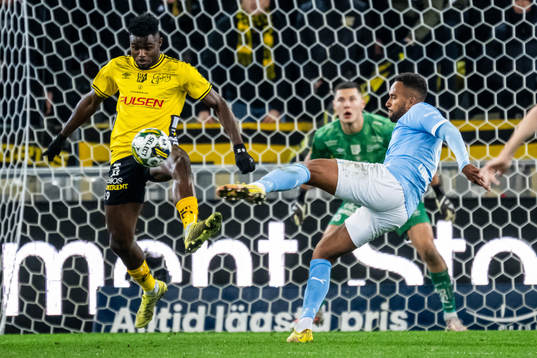 Elfsborgs Ibrahim Buhari och Malmö FFs Isaac Kiese Thelin
