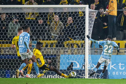 Elfsborgs Ibrahim Buhari och Malmö FFs Taha Ali