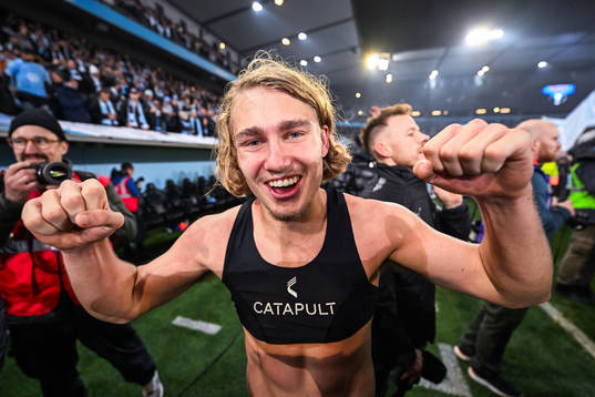 Malmö FFs Sebastian Nanasi jublar över SM-guldet