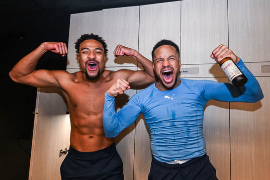 Malmö FFs Joseph Ceesay och Martin Olsson  jublar över