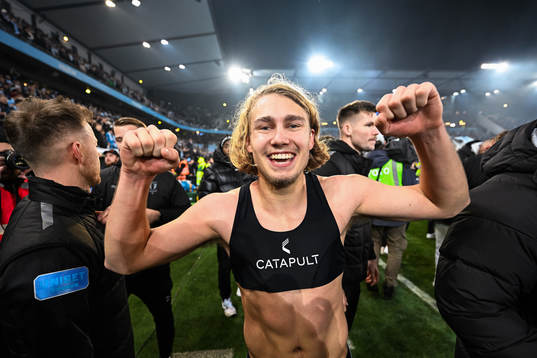 Malmö FFs Sebastian Nanasi jublar över SM-guldet