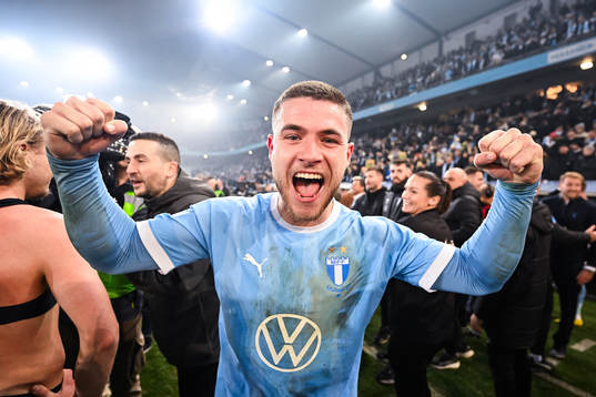 Malmö FFs Gabriel Busanello jublar över SM-guldet