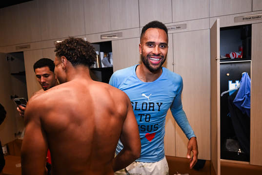 Malmö FFs Isaac Kiese Thelin jublar över SM-guldet