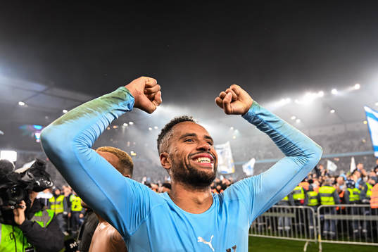Malmö FFs Isaac Kiese Thelin jublar över SM-guldet