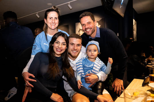 Malmö FFs Gabriel Busanello med familj