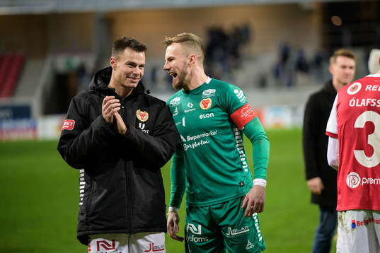 Kalmars Melker Hallberg och målvakt Ricardo Friedrich