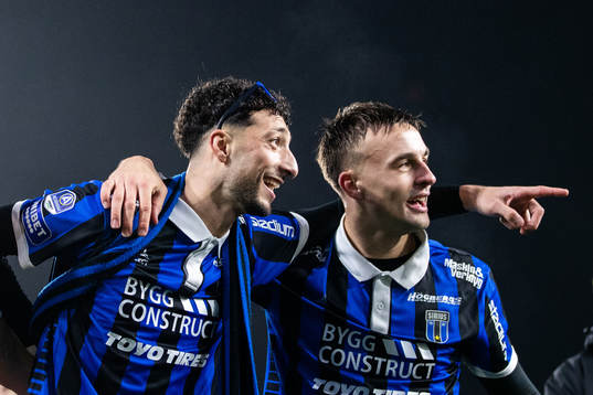 Sirius Wessam Abou Ali och Henrik Castegren jublar