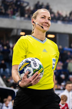 Domare Tess Olofsson