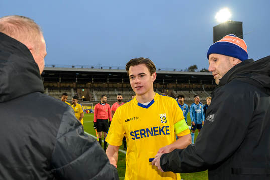 IFK Göteborgs Elis Barlind tar emot pris