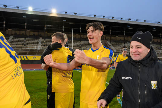 IFK Göteborg spelare jublar