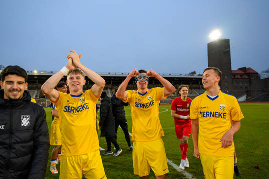 IFK Göteborgs Rasmus Nåfors Dahlin och Edvin Hadzic jublar