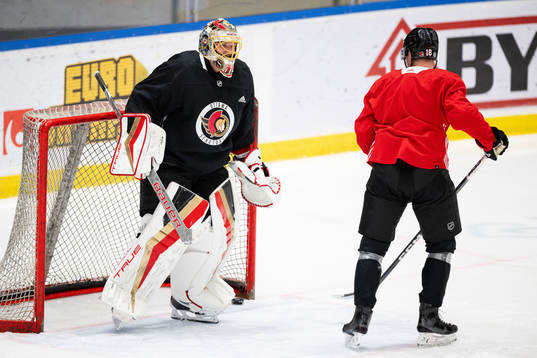 Goaltender Anton Forsberg and Tim Stützle