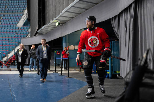 Bläddra bland fler bilder av Ice Hockey, NHL Global Series Stockholm, Ottawa Senators, Practice 