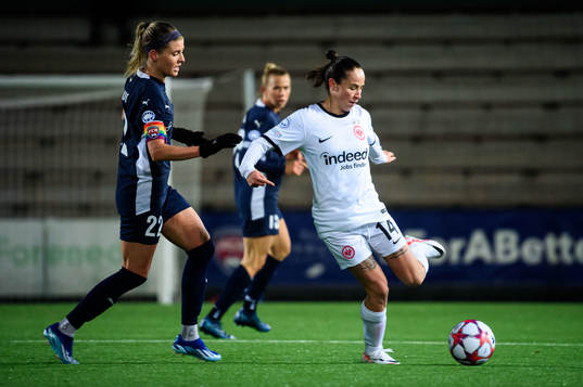 Olivia Schough of FC Rosengård and Géraldine Reuteler of
