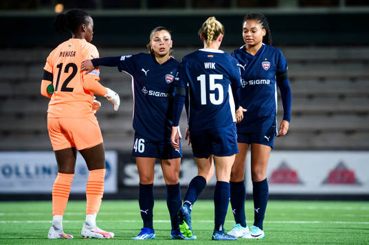 Players of FC Rosengård looks dejected