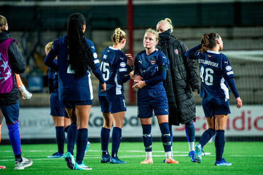 The players of FC Rosengård looks dejected