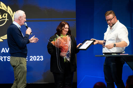 Per Eliasson, Chef Delegater Svensk Elitfotboll, delar ut