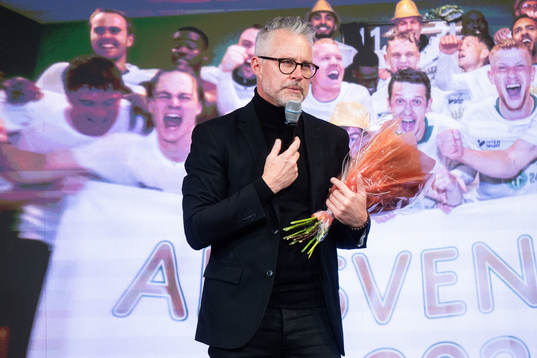 Magnus Breitholtz, Ordförande Västerås SK, hyllas för